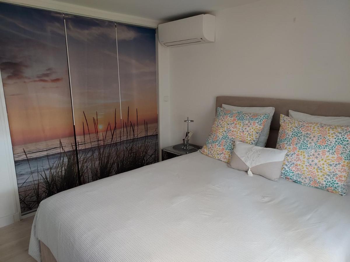 Rez-de-chaussée privatif spacieux 3* d'une villa centre ville Hyères Esterno foto